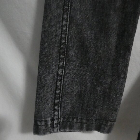 H&M | 11 - 12 years | Graphic Charcoal Denim Leggings | Back Pockets - Picture 8 of 16